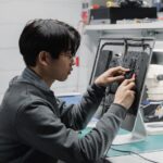 Kaip išsirinkti patikimą telefonų remonto centrą Vilniuje: 7 esminiai kriterijai ir dažniausios klaidos